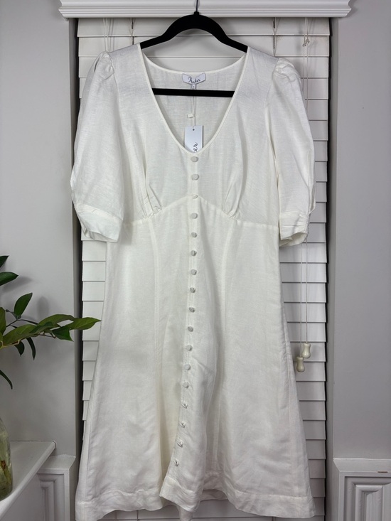 Parker Dresses & Skirts - Parker Ivory‎ Cream Button-Front Dress with Puff Sleeves. Size 8